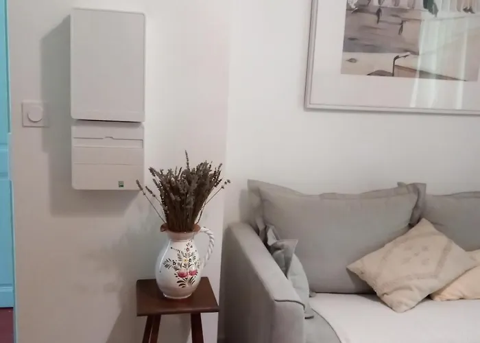 Les Garrigues Apartment